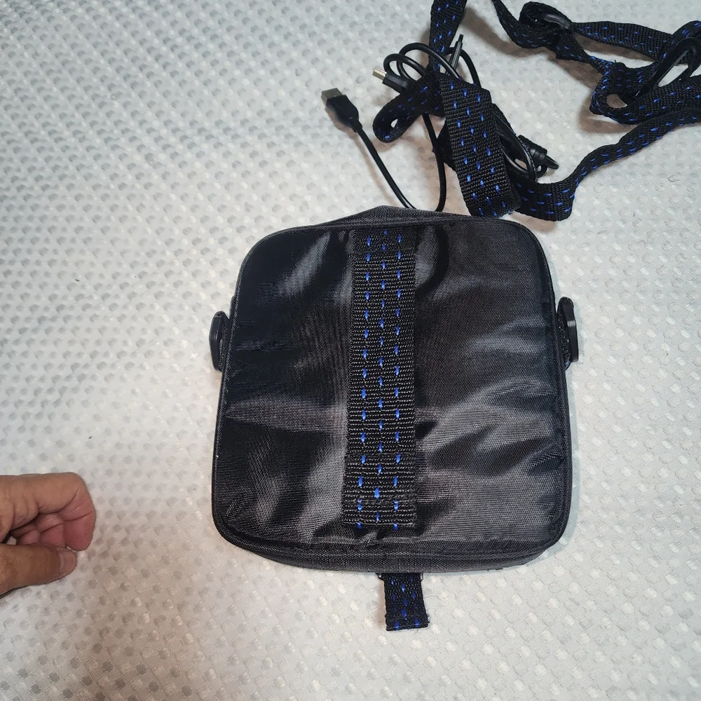 SAMSONITE EUC SMALL TRAVEL BAG CROSSBODY WITH CHARGER